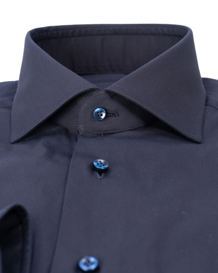 Shop BARBA  Camicia: Barba camicia in cotone blu,
Colletto alla francese.
Maniche lunghe con polsini con bottone.
Composizione: 100% cotone.
Made in Italy.. PZ 2710-B